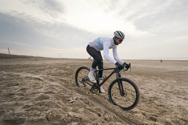 Trek_Procaliber_Beachracer_b