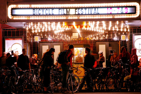 Bicycle Film Festival Amsterdam – 2-4 december 2022 / Ride Out / Move Amsterdam / Two Tone